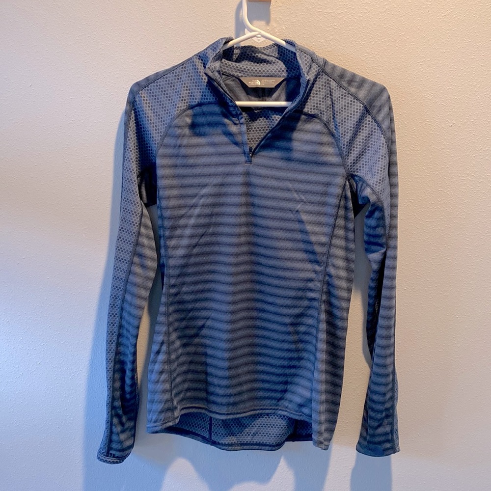 The North Face NWOT quarter zip size S